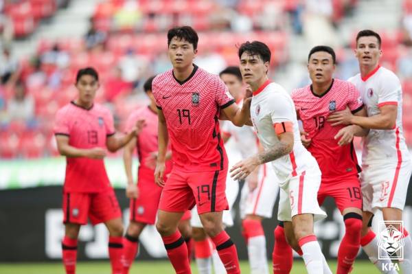 항저우 아시안게임 남자축구 대표팀 부주장으로 선임된 이재익. 사진은 지난해 A매치 데뷔전을 치른 모습. 사진=대한축구협회