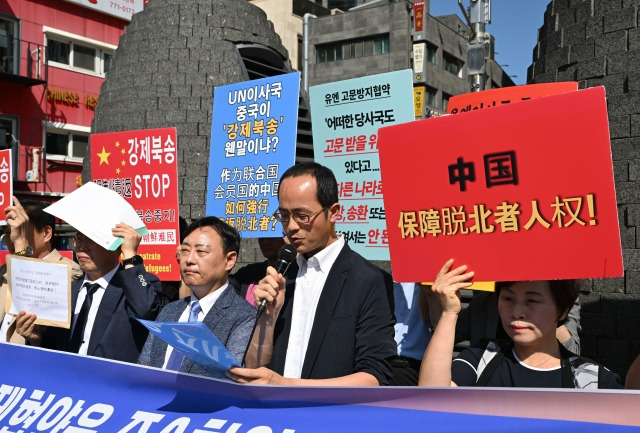 정형신 북기총 회장이 8일 서울 중구 주한중국대사관 앞에서 열린 기자회견에서 발언하고 있다. 신석현 포토그래퍼