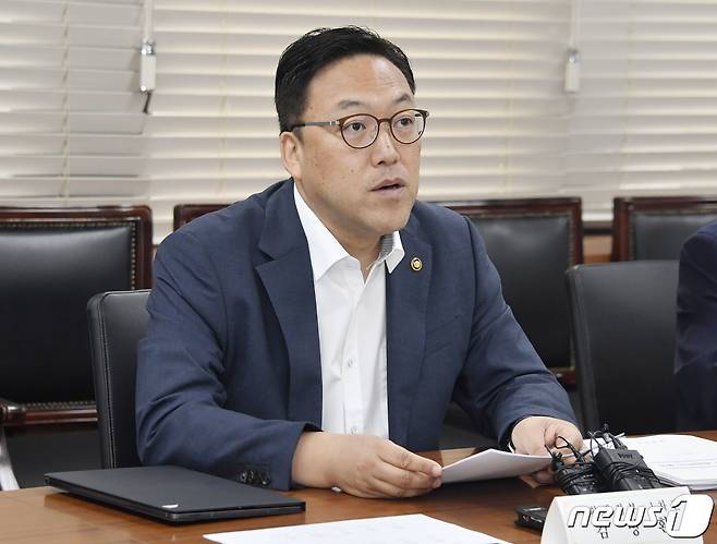 김병환 기획재정부 차관이 13일 오전 서울 종로구 정부서울청사에서 열린 '제9차 일자리TF 회의'에서 모두발언을 하고 있다. (기획재정부 제공) 2023.9.13/뉴스1