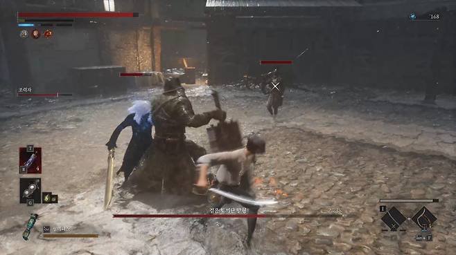 'P의 거짓' 보스전에서 함께 싸우는 조력자.