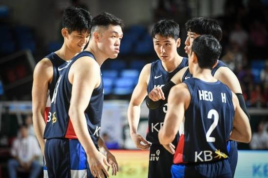 대한민국은 일본, 인도네시아, 카타르와 함께 D조에 편성됐다. 카타르라는 변수가 있지만 B팀이 나오는 일본, 상대적으로 약체인 인도네시아 패할 가능성은 적다. 사진=대한민국농구협회 제공