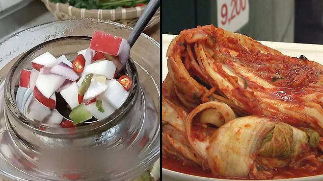 중국은 절인 채소를 중국이 먼저 먹었으니 배추를 절여 만든 김치 역시 중국이 기원이라고 주장하고 있다. 왼쪽은 중국의 절인 채소. 오른쪽은 김치.