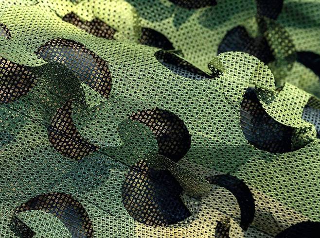 적의 레이더를 피해 통신이 가능한 차세대 스텔스 위장막 사브 바라쿠다 ULCAS FSS. 출처: 사브