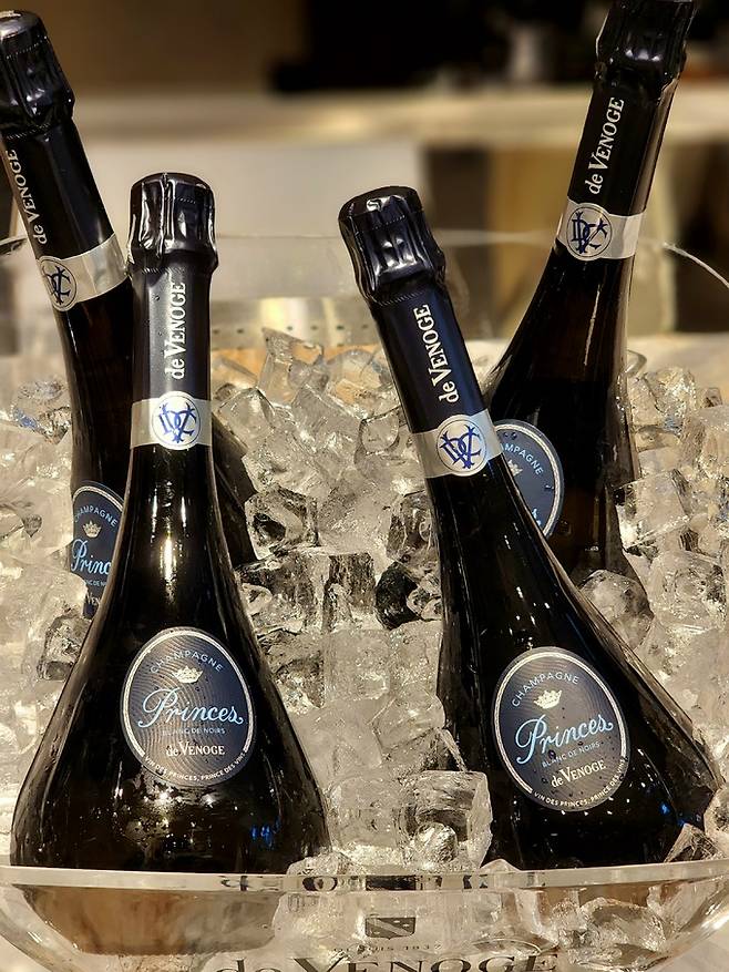 샴페인 드 브노쥬 프린스.