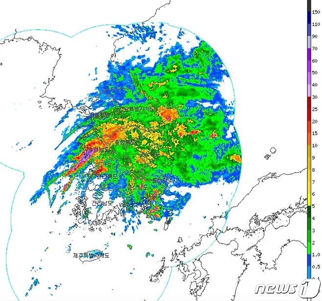 20일 오후 5시 기준 한반도 인근 레이더 영상(기상청 제공) ⓒ 뉴스1