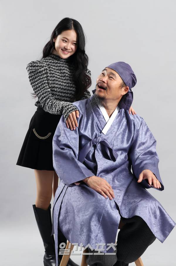 김봉곤, 김다현 부녀.(사진=김민규 기자 mgkim1@edaily.co.kr)