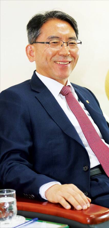 부산진해경제자유구역청 김기영 청장