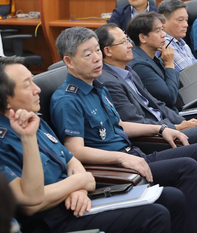 이문수 경기북부경찰청장이 21일 오전 기자들과 만나 얘기를 나누고 있다. 경기북부경찰청 제공