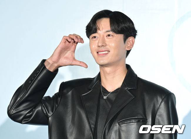 [OSEN=조은정 기자]배우 이지훈이 포즈를 취하고 있다. 2023.09.09 /cej@osen.co.kr