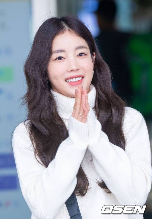 [OSEN=박준형 기자]기은세가 출국에 앞서 포즈를 취하고 있다.  2023.09.15 / soul1014@osen.co.kr