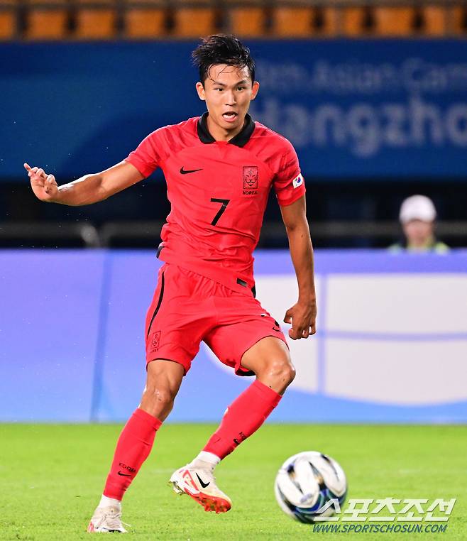 19일 오후 중국 진화스타디움에서 열린 항저우아시아게임 남자축구 조별예선 1차전 대한민국과 쿠웨이트의 경기. 대표팀 정우영. 진화(중국)=송정헌 기자songs@sportschosun.com/2023.09.19/