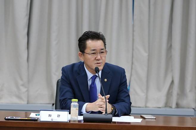 임상준 환경부 차관이 22일 한강홍수통제소에서 열린 제9차 적극행정위원회에서 발언하고 있다. 환경부 제공