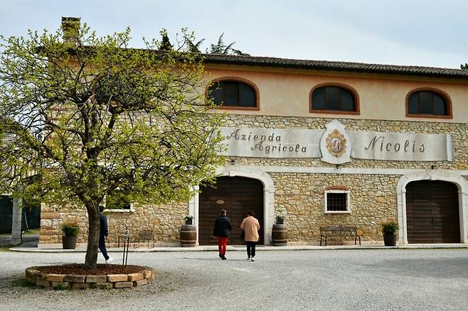 니콜리스 와이너리 전경.