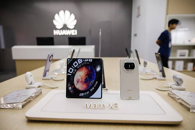 화웨이의 중국 시장 점유율이 급격히 올랐다.[사진=뉴시스]