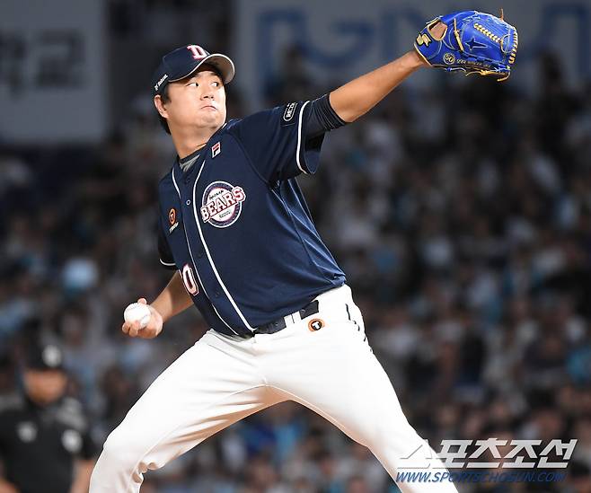 23일 창원 NC파크에서 열린 두산-NC전. 6회말 이영하가 투구하고 있다. 창원=정재근 기자 cjg@sportschosun.com/2023.9.23/