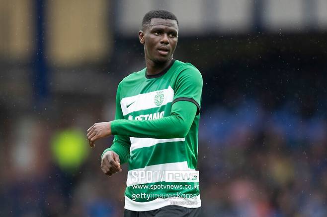 ▲ 스포르팅CP의 중앙 수비수 우스망 디오망데를 아스널이 눈여겨 보고 있다.