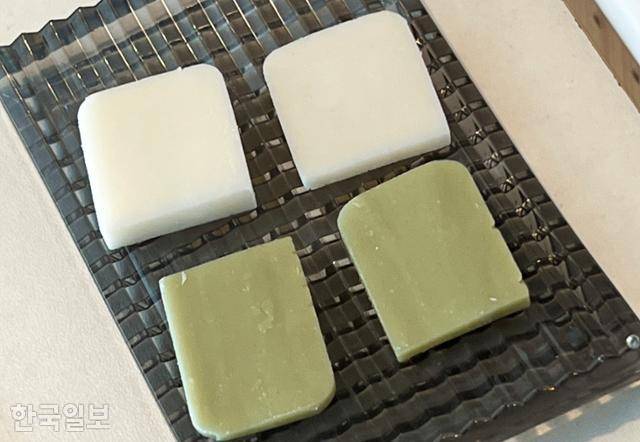 밭멍스테이는 생활쓰레기를 줄이기 위해 고체 샴푸와 샤워비누를 제공한다.