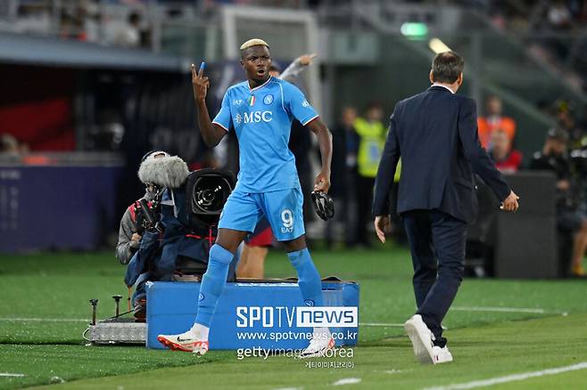 ▲ 오시멘과 가르시아 감독