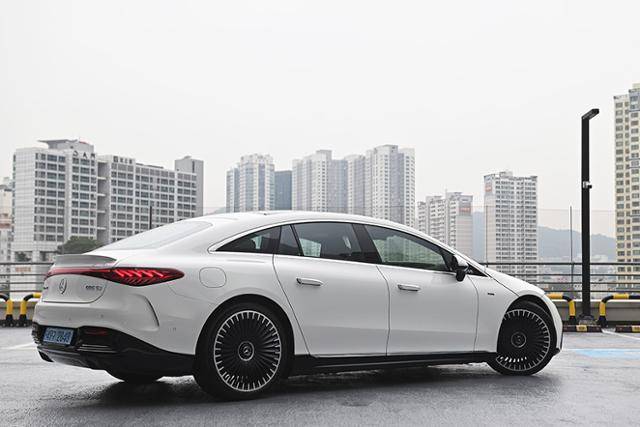 메르세데스-AMG EQS 53 4MATIC+