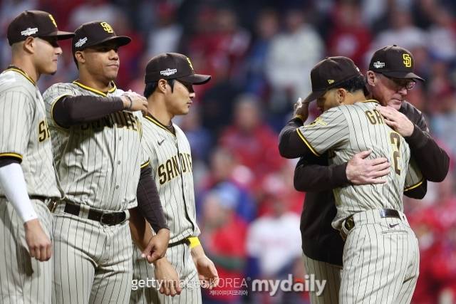 멜빈 감독과 샌디에이고 선수들/게티이미지코리아