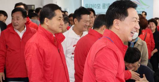 지난 2일 서울 강서구 모아타운 추진위 방문한 김기현 국민의힘 대표. 사진=연합뉴스