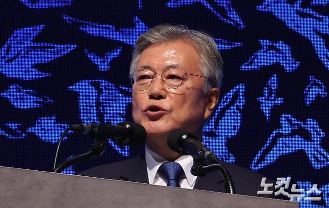 문재인 전 대통령이 19일 오후 서울 영등포구 63빌딩에서 열린 9·19 평양공동선언 5주년 기념식에서 인사말을 하고 있다. 사진공동취재단