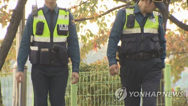 경찰관 사진은 기사 본분과 직접 관련이 없습니다. [연합뉴스TV 제공. 재판매 및 DB 금지]