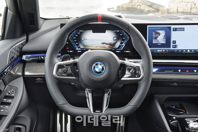 BMW i5 M60 xDrive 운전석 모습.(사진=BMW코리아)