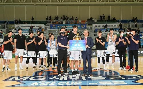 2022 KBL 컵대회 우승팀 수원 kt [KBL 제공. 재판매 및 DB 금지]
