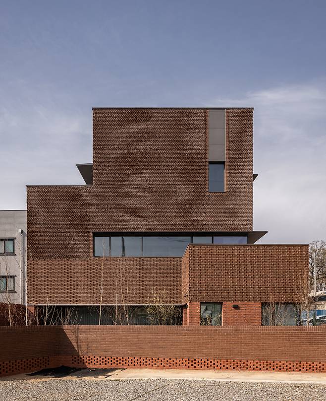 서울 둔촌동 주택 '브리크 둔촌'. [모어레스 건축사사무소]