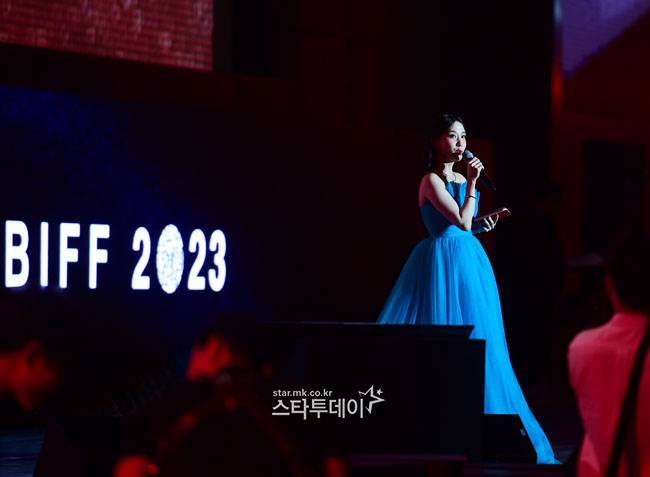 박은빈이 부산영화제 최초로 4일 개막식에서 단독 사회를 맡았다. 부산=유용석 기자