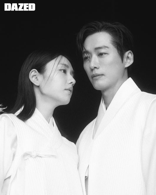  ⁇  Couple ⁇  Namgoong Min, Ahn Eun-jins Intimate relationship picture B cut was released.MBC Gilt Drama  ⁇  Couple  ⁇  (Directed by Hong Seok-woo / Directed by Kim Sung-yong Lee Han-jun Chun Soo-jin / Playwright Hwang Jin-young) is a human history melodrama that deals with the love of couples and the vitality of the people.Saint Patricks Day1, which was first broadcast in August, recorded the highest audience rating of 12.2% (Nielsen Korea nationwide), ranking first in the ratings of all channels. ⁇  Couple  ⁇  led the acclaim of Saint Patricks Day1, a powerful storytelling, delicate yet powerful production, powerful scale, and overwhelming acting power of actors.At the center are Namgoong Min (Yizhang County Station) and Ahn Eun-jin (Yu Gil-chae Station), which depicts a fateful love that has not prevented war.Yizhang County and Yu Gil-chae, who were separated from each other, missed each other and loved each other while passing the crisis of dying in the sickness of the sick man Horan.Yizhang County saved Yu Gil - chae s life several times, and Yu Gil - chae stood up and stood up in a terrible trial to keep his promise to Yizhang County.Numerous viewers who were immersed in the mournful love of the two cheered for the flower path of the Intimate relationship  ⁇  Jang-chae (Jang Hyun Gil-chae), claiming to be  ⁇ Couple  ⁇ .In the midst of this, two actors Namgoong Min and Ahn Eun-jin photographed the Hanbok Intimate relationship picture before the airing of  ⁇  Couple ⁇  Saint Patricks Day2.Stylish and fascinating Hanbok Intimate relationship pictorial was born. Here,  ⁇  Couple  ⁇   ⁇   ⁇   ⁇   ⁇   ⁇   ⁇   ⁇   ⁇   ⁇   ⁇   ⁇   ⁇   ⁇   ⁇   ⁇   ⁇   ⁇   ⁇   ⁇   ⁇   ⁇   ⁇   ⁇ .Many viewers poured out responses such as  ⁇   ⁇   ⁇   ⁇   ⁇   ⁇   ⁇   ⁇ ,  ⁇   ⁇   ⁇   ⁇   ⁇ ..............................On the 6th, Couple  ⁇  Namgoong Min, Ahn Eun-jins Intimate relationship picture B cuts were added.Namgoong Min Min, who showed a superb visual with a nice blue hanbok, Ahn Eun-jin, who showed off the fragrance of a mature woman by revealing her thin shoulders, and Namgoong Min X Ahn Eun-jins Intimate relationship shot that showed Kimi through black and white.Indeed, the admiration of the Intimate relationship is also evident.On the other hand,  ⁇  Couple ⁇  Saint Patricks Day2 exposes the premiere video and teaser video sequentially and raises the expectation of viewers.The scene of the reunion of Yizhang County and Yu Gil-chaes tears is already hurting the hearts of many couples.Yizhang County and Yu Gil-chaes love story MBC Gilt Drama  ⁇  Couple  ⁇  Saint Patricks Day2 will be broadcasted at 9:50 pm on the 13th.dazed