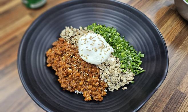 볶은 고기 고추장 파스타.