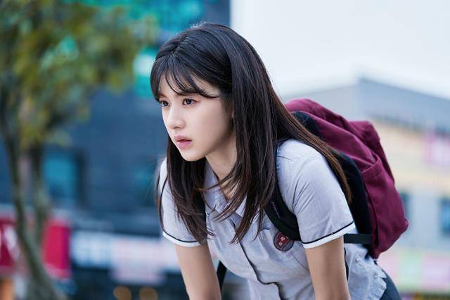 고윤정은 드라마 '무빙'에서 고3 희수를 풋풋하고 씩씩하게 소화했다. 디즈니플러스 제공