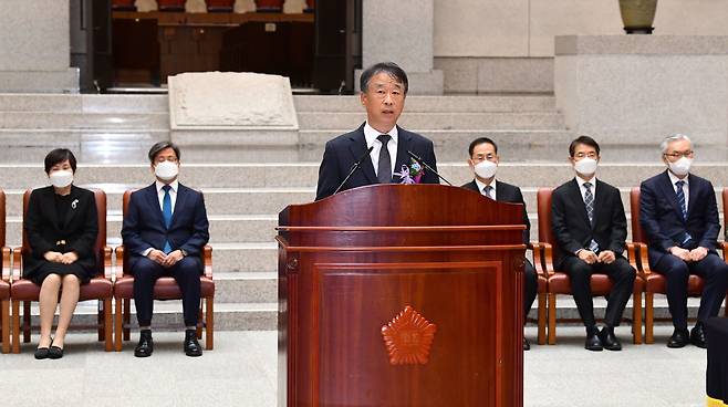 오석준 신임 대법관이 서울 서초구 대법원에서 열린 취임식에서 취임사를 하고 있다./뉴스1