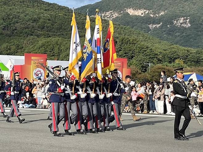 계룡세계군문화축제 및 지상군페스티벌이 10일 오후 계룡대 활주로에서 폐막했다. 2023. 10. 10 계룡시 *재판매 및 DB 금지