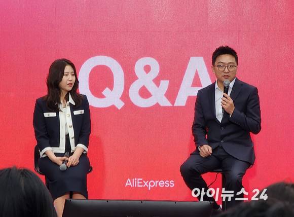 한송이 알리익스프레스 한국 마케팅 리드(왼쪽)와 레이장(Ray Zhang) 알리익스프레스 한국 대표. [사진=아이뉴스24 DB]