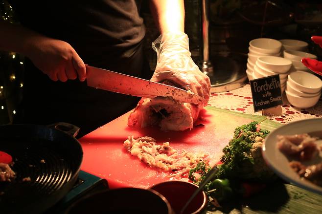 통돼지 구이, 레촌