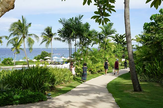 세부 에코 트레일이 리조트를 통과한다