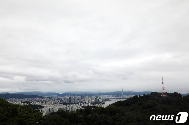 일요인 15일 충북과 세종은 대체로 흐리다가 낮부터 차차 밝아지겠다.((사진은 기사 내용과 무관함)