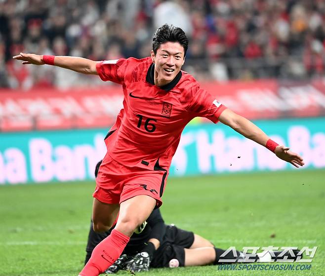 13일 서울월드컵경기장에서 열린 대한민국 축구 국가대표팀과 튀니지의 경기, 황의조가 팀의 네번째 골을 터뜨리며 기뻐하고 있다. 상암=허상욱 기자wook@sportschosun.com