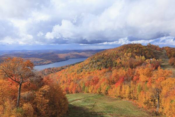 출처: 게티이미지뱅크 (세계 단풍 여행 명소)