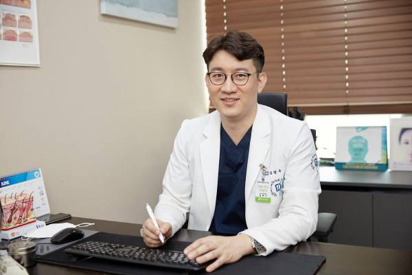 심현수 부산 연산동 아름다운피부과 원장