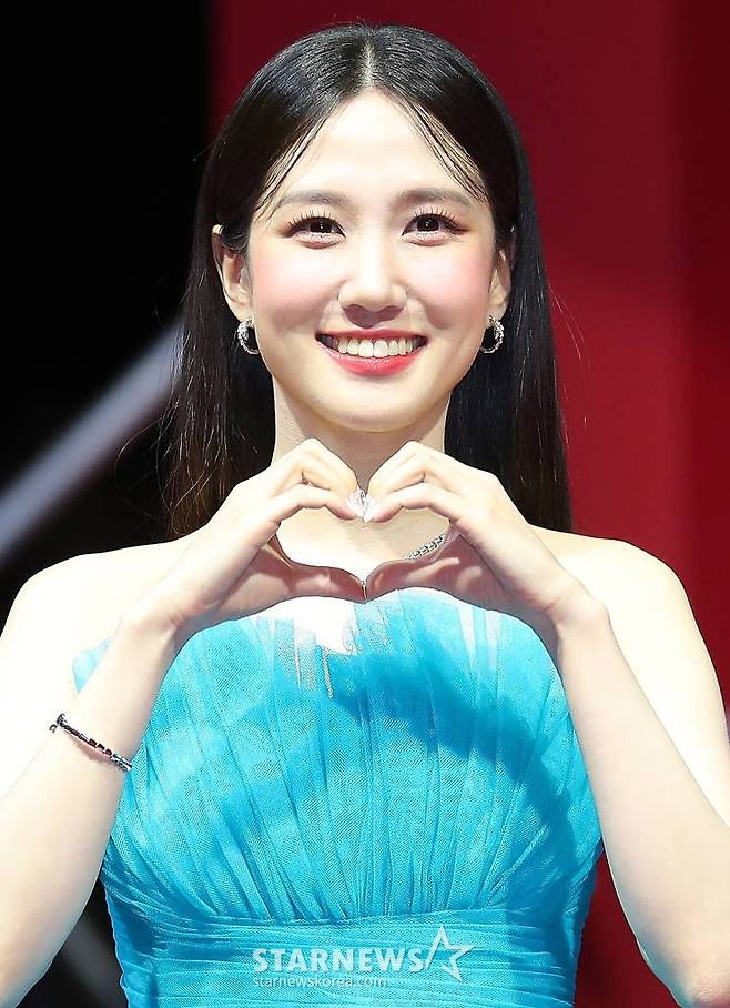 배우 박은빈이 4일 오후 부산 해운대구 영화의 전당에서 진행된 제28회 부산국제영화제(BIFF) 레드카펫 행사에 참석하고 있다. 제28회 부산국제영화제는 개막식을 시작으로 13일까지 열흘간 영화의전당 일대에서 개최된다. 2023.10.04 /사진=김창현