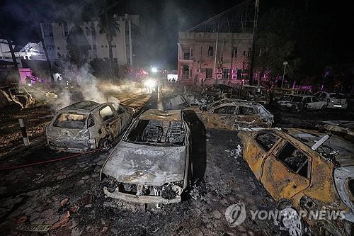 폭발 참사로 민간인 수백명이 희생된 가자지구 내 알아흘리 병원 2023.10.18 (가자 EPA=연합뉴스)