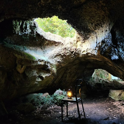 출처: 카페 비케이브 SNS (동굴 사진 명소)