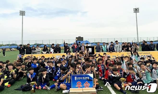 제1뢰 새만금배 전국풋살대회가 21~22일 전북 서군산축구장에서 35개팀이 참가한 가운데 열렸다. 2023.10.23/뉴스1