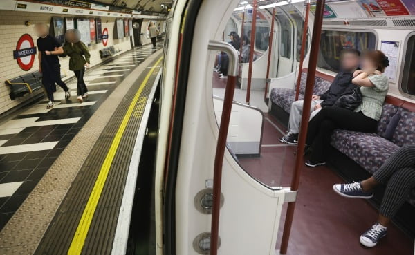 빈대가 출몰해 시민 불안감을 가중시켰다는 런던의 지하철. /사진=EPA