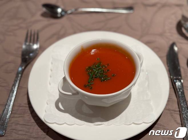 산장 리조트에서 맛볼 수 있는 토마토 수프ⓒ News1