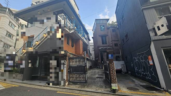 서울 연남동 주택가 사이로 인기 맛집들이 들어서 있다(기사는 사진과 무관). 박지영 기자